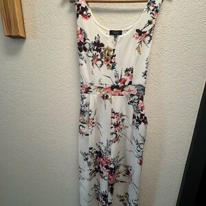 Papillon Blanc Floral Jumpsuit - White and Pink